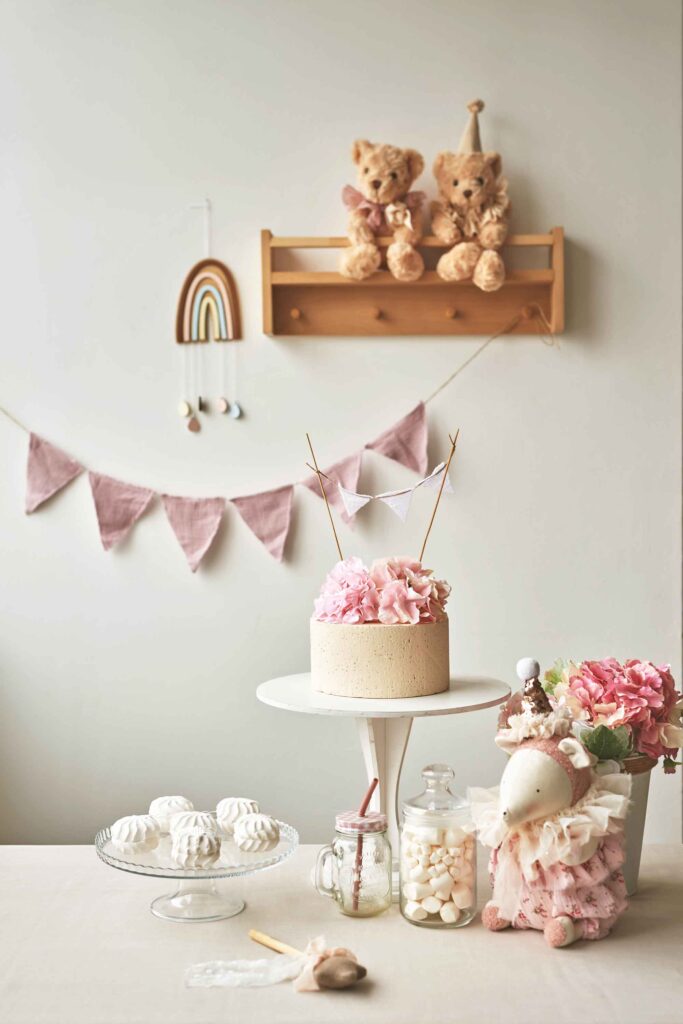 baby shower food - cake with background decor